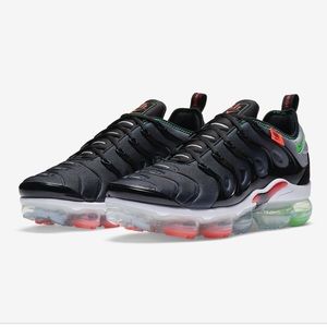 Men’s Nike Vapormax Plus Worldwide